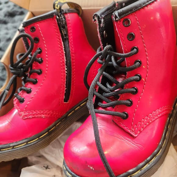 Adorable red Doc Marten shortie boots size 8 - Picture 3 of 5